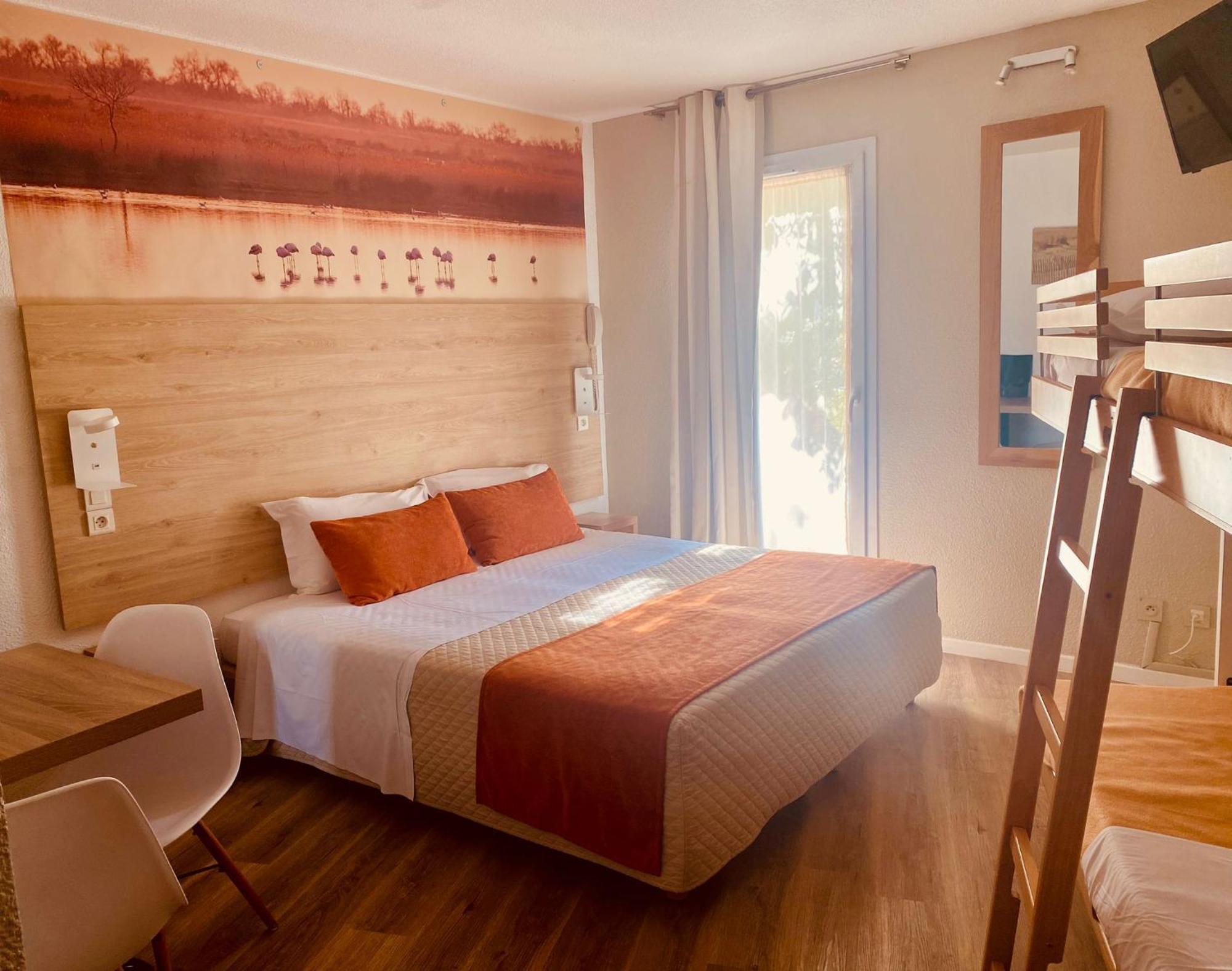 Hotel Le Mas Des Ponts D'Arles Bagian luar foto